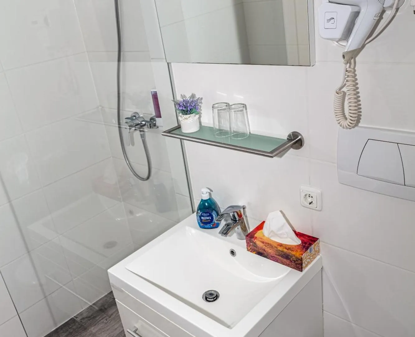 Apparthotel Alte Innbruecke-24Std-Self-Check In-Haustiere Willkommen Neuhaus am Inn