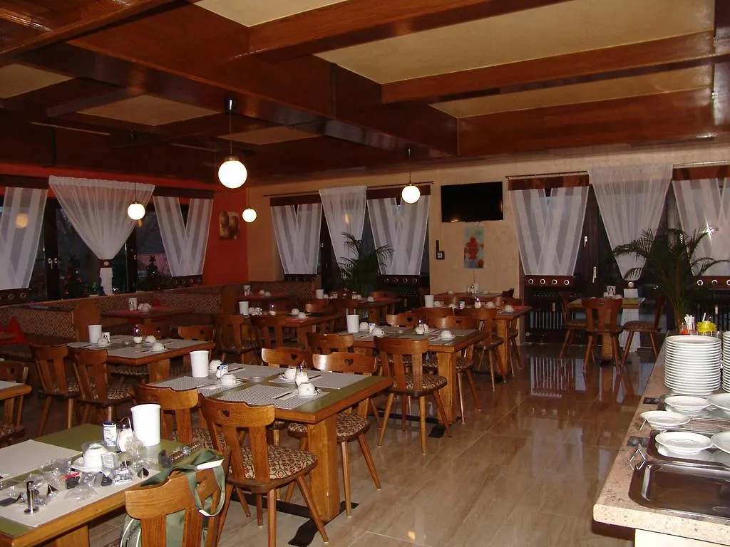Apparthotel Alte Innbruecke-24Std-Self-Check In-Haustiere Willkommen 3*, Neuhaus am Inn Germany