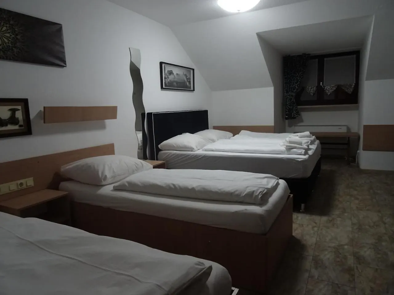 Apparthotel Alte Innbruecke-24Std-Self-Check In-Haustiere Willkommen 3*, Neuhaus am Inn Germany