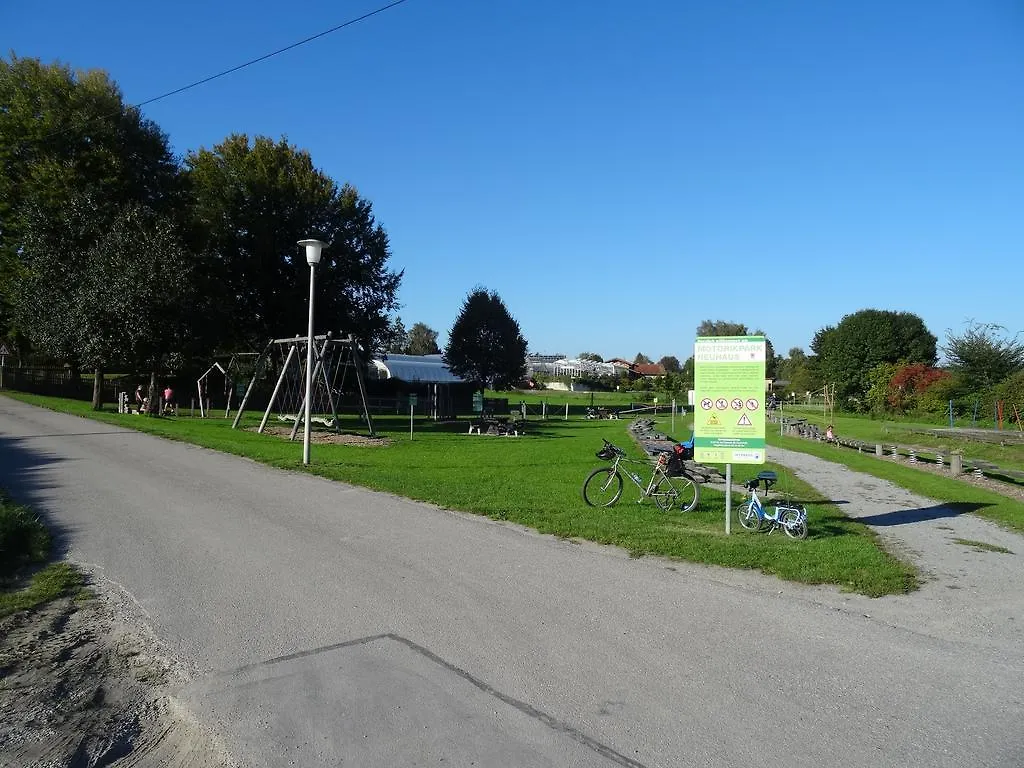 Apparthotel Alte Innbruecke-24Std-Self-Check In-Haustiere Willkommen 因河畔诺伊豪斯