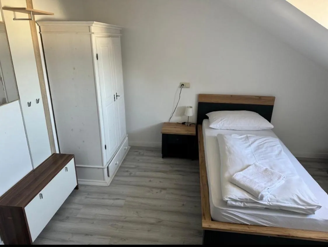 公寓式酒店 Apparthotel Alte Innbruecke-24Std-Self-Check In-Haustiere Willkommen 因河畔诺伊豪斯